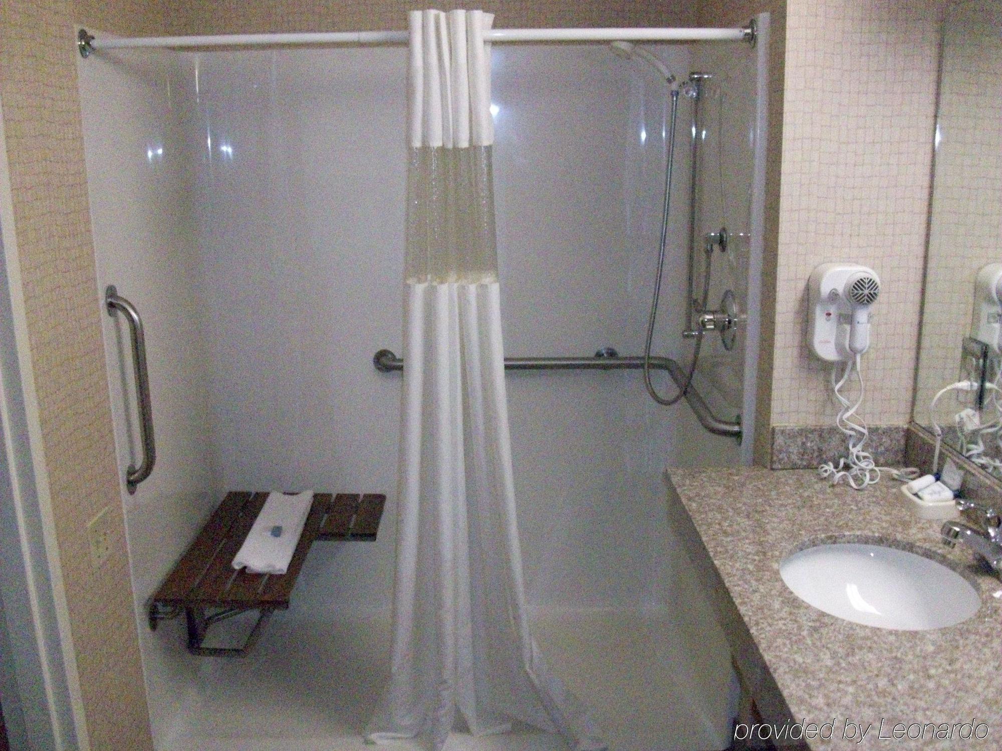 Fairfield By Marriott Inn & Suites Uncasville Mohegan Sun Area Rum bild